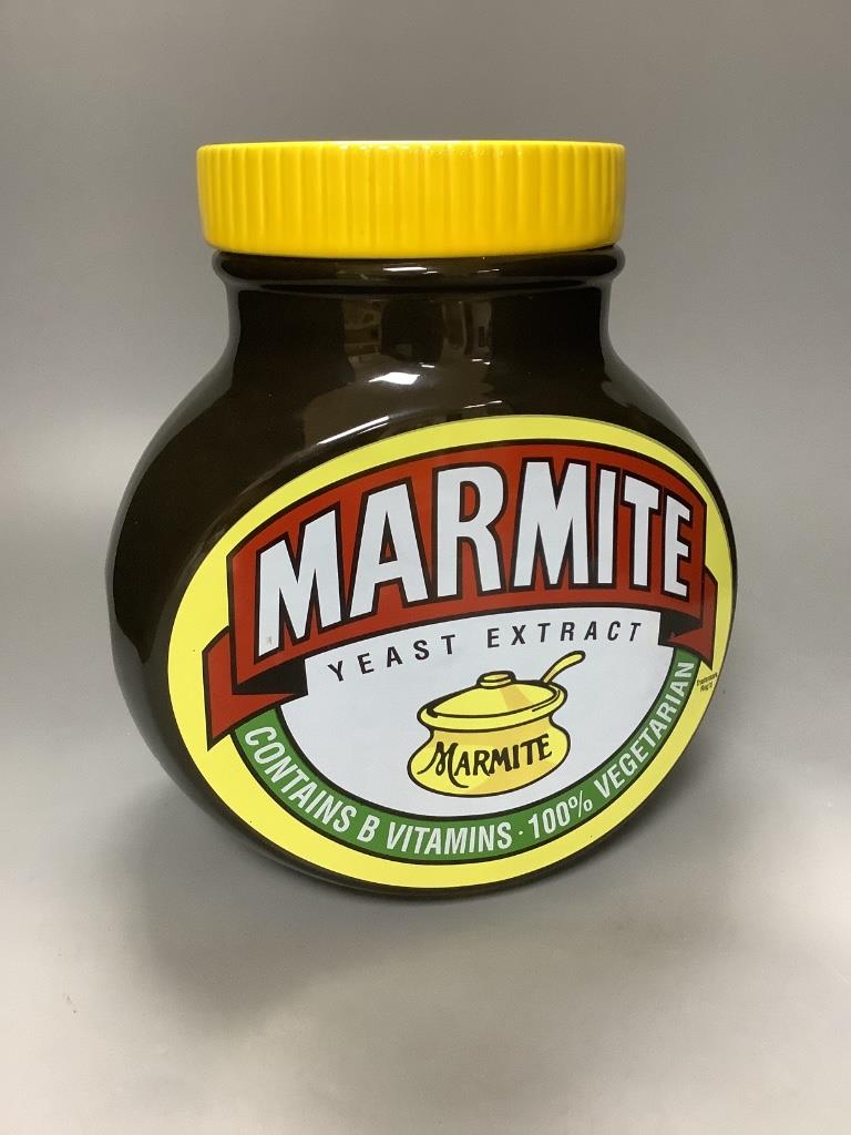 An oversized Wade ceramic marmite jar, height 26cm